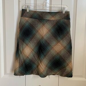 Ann Taylor Loft Size 4 Plaid Skirt Wool Blend Women Modern Stylish Cut